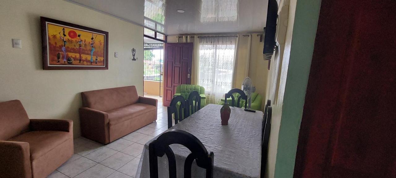 Hostel Casa Marina 푸에르토 리몬 외부 사진