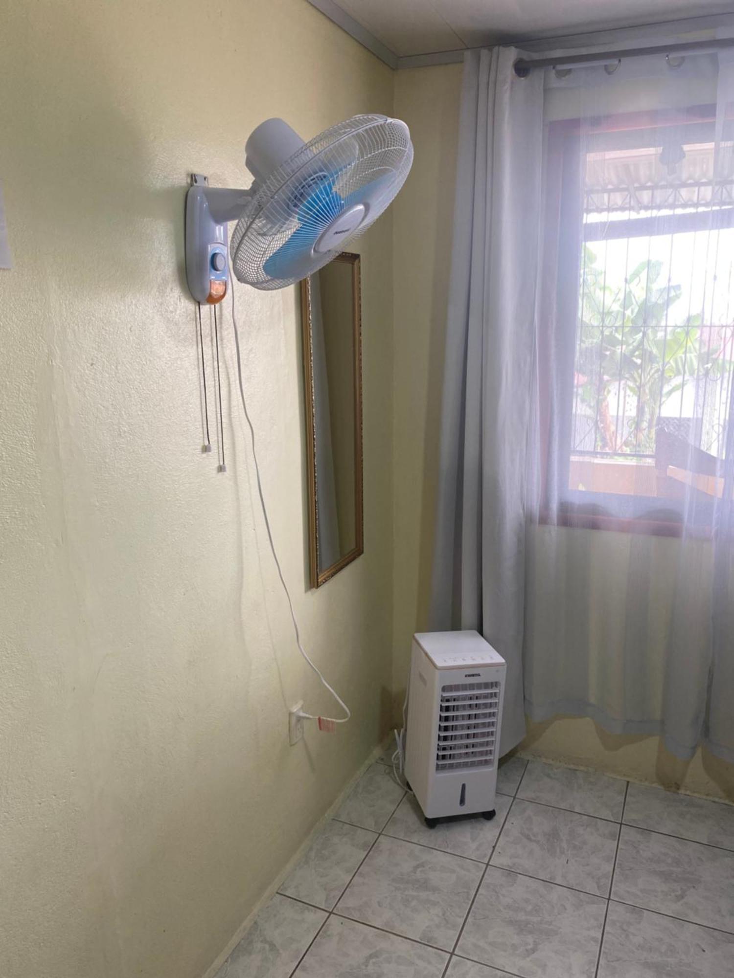 Hostel Casa Marina 푸에르토 리몬 외부 사진