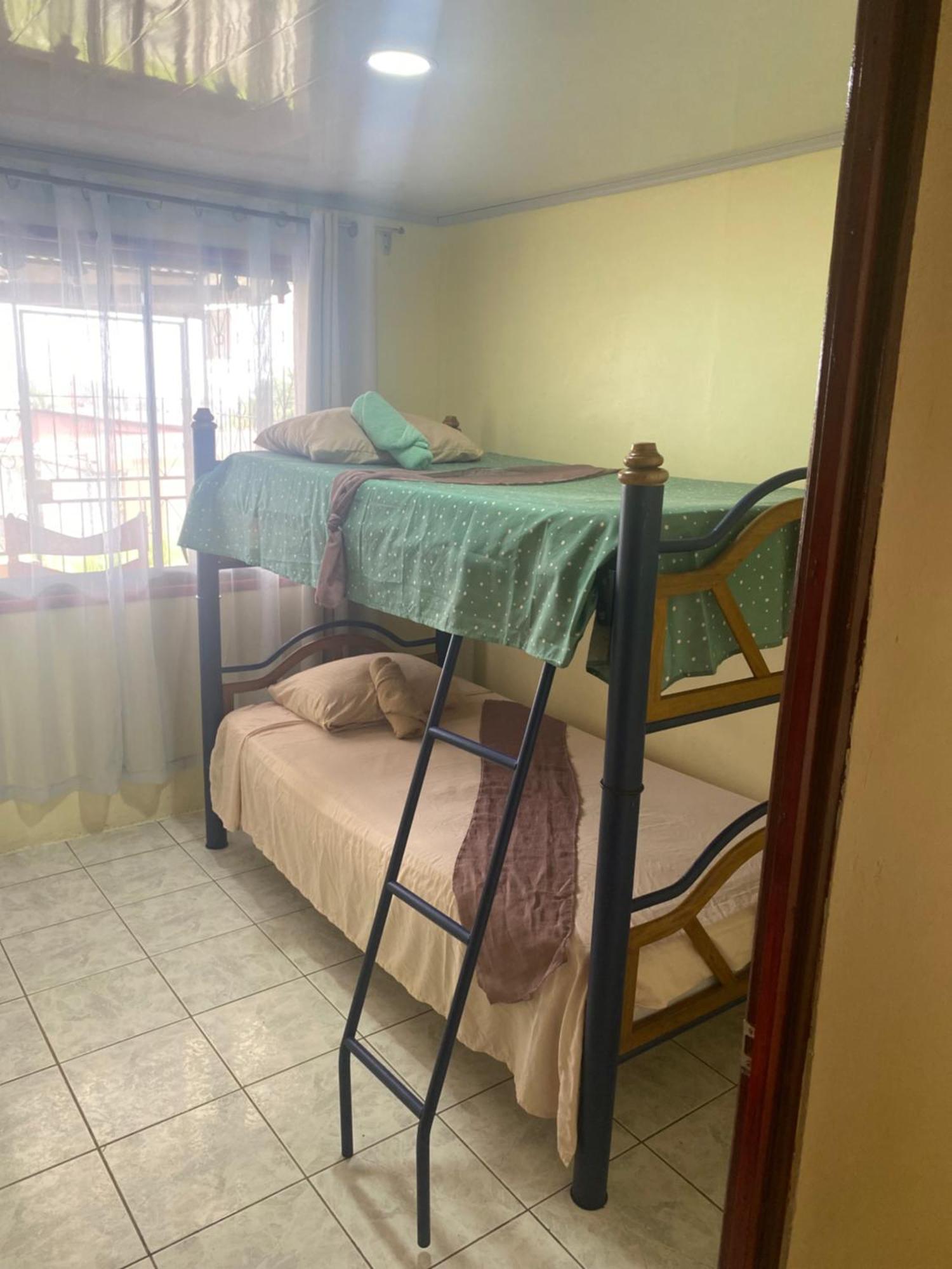 Hostel Casa Marina 푸에르토 리몬 외부 사진