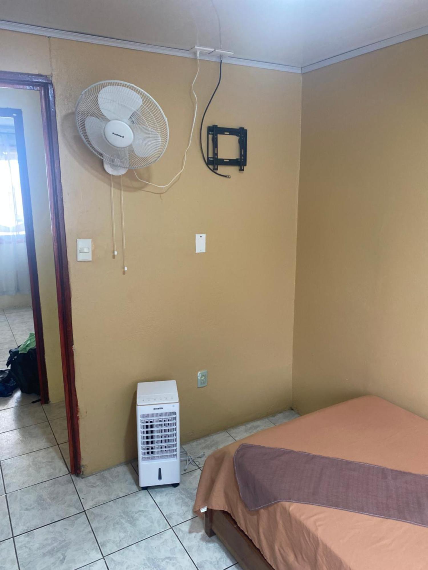 Hostel Casa Marina 푸에르토 리몬 외부 사진